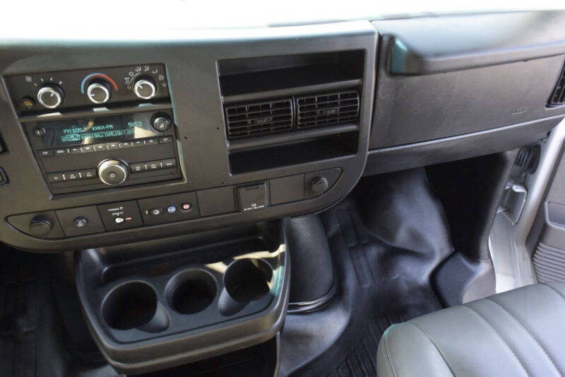 2022 Chevrolet Express 2500