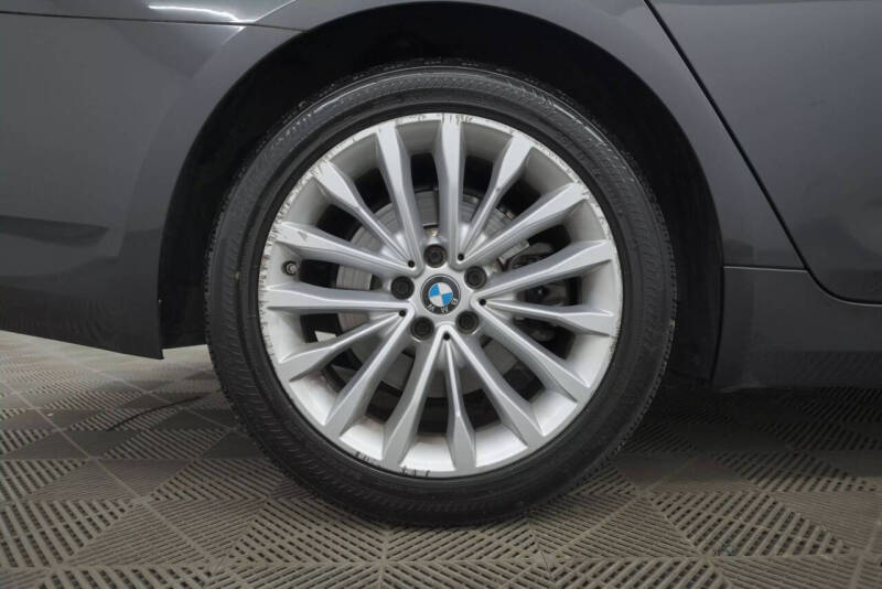 2021 BMW 5 Series 530i