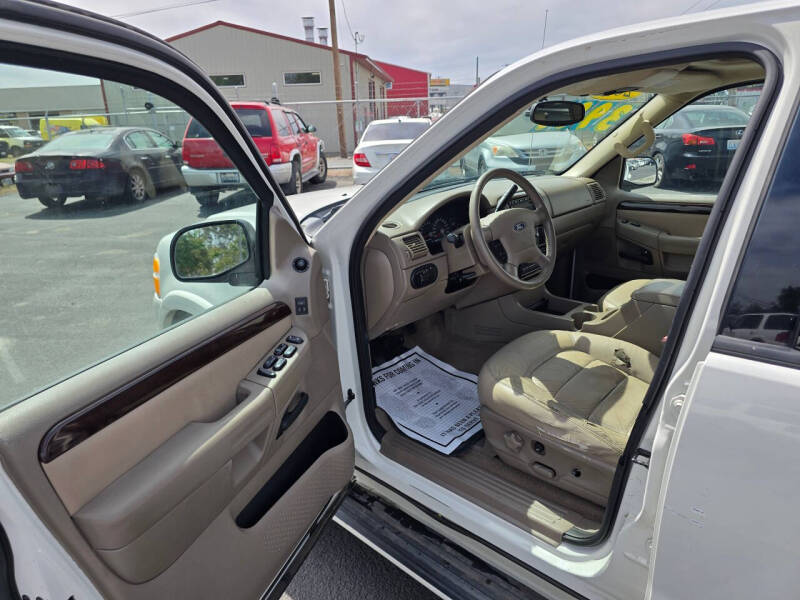2004 Ford Explorer Limited