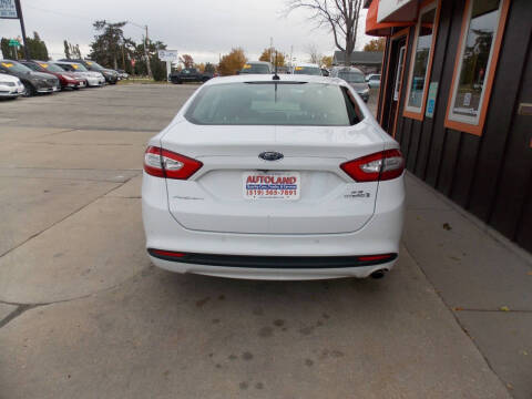 2016 Ford Fusion Hybrid SE