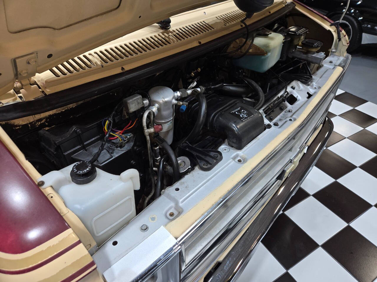1988 Chevrolet Chevy Van 104