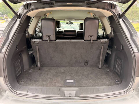 2018 Nissan Pathfinder SL