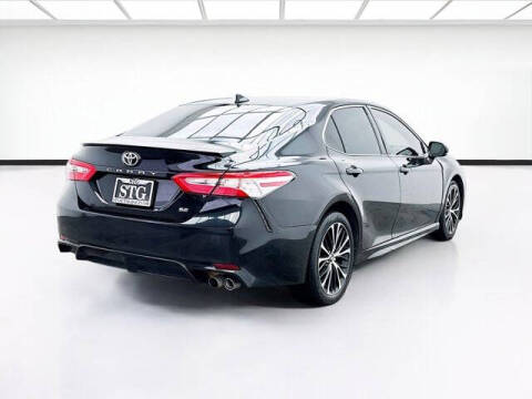 2020 Toyota Camry SE