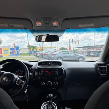 2015 Kia Soul +