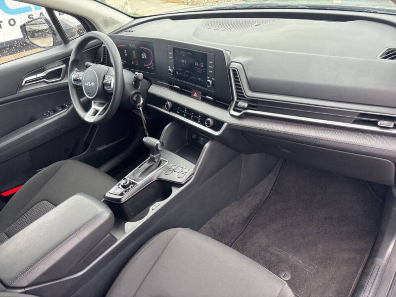 2024 Kia Sportage LX