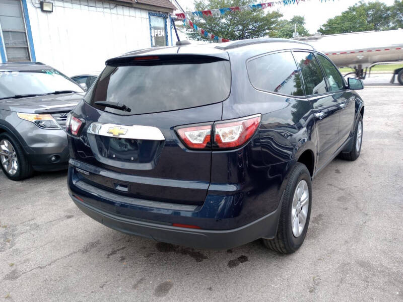2017 Chevrolet Traverse LS
