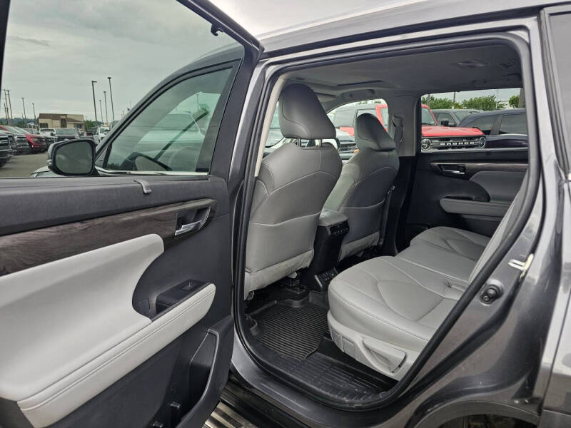 2023 Toyota Highlander Limited