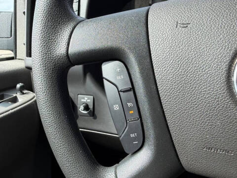 2022 Chevrolet Express LS 3500