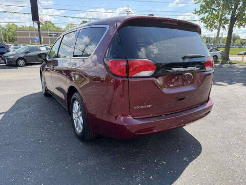2023 Chrysler Voyager LX