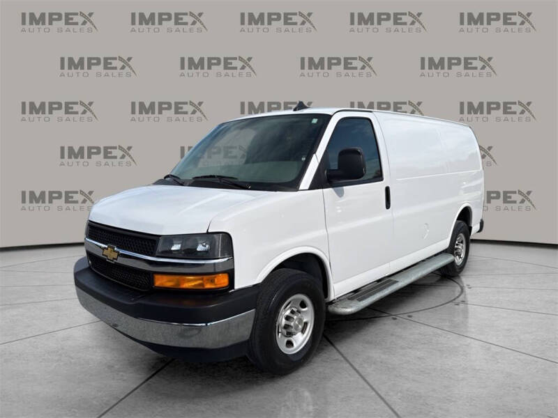 2023 Chevrolet Express 2500