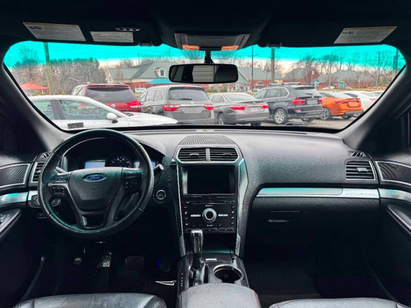 2017 Ford Explorer Sport