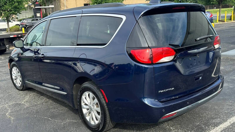 2017 Chrysler Pacifica