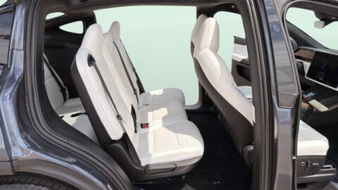 2023 Tesla Model X Standard Range