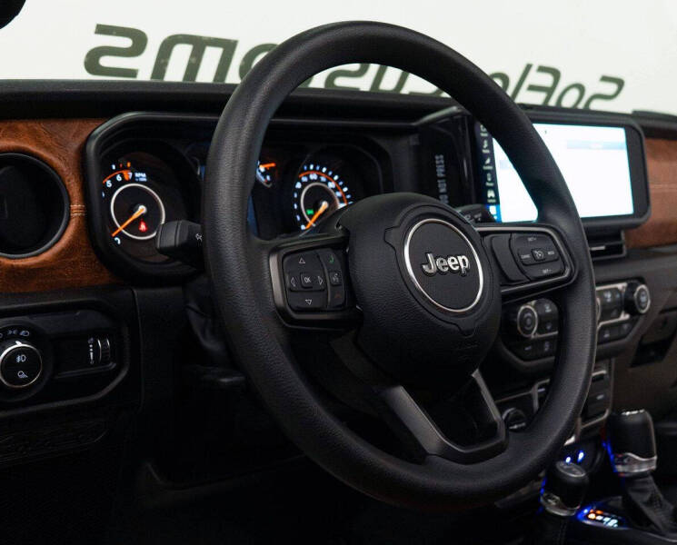 2026 Jeep Gladiator 85th Anniversary Edition