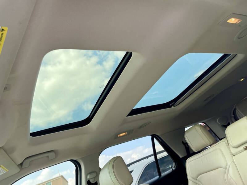 2016 Ford Explorer Platinum