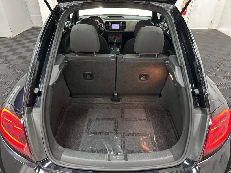 2018 Volkswagen Beetle 2.0T Coast