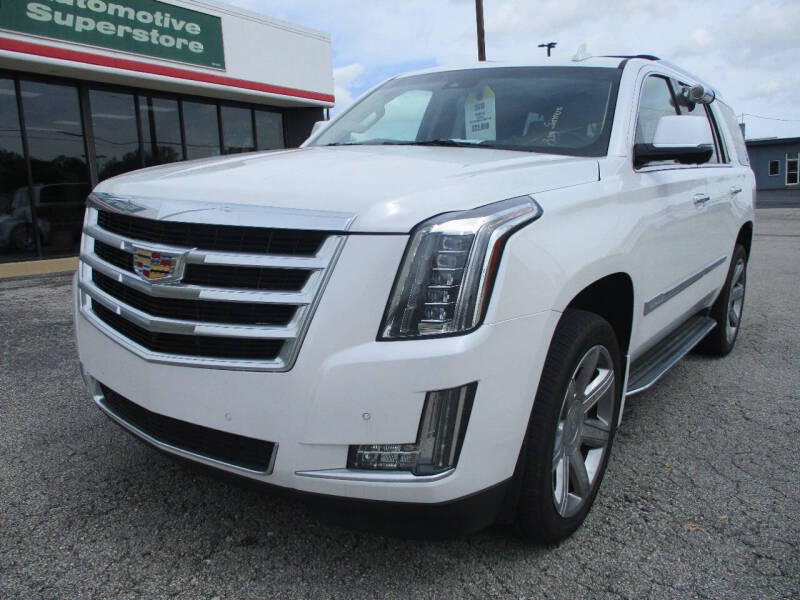 2016 Cadillac Escalade Luxury Collection