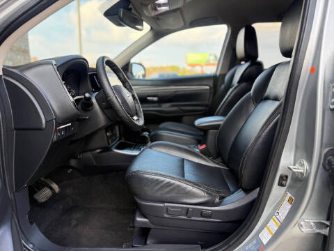 2020 Mitsubishi Outlander SEL