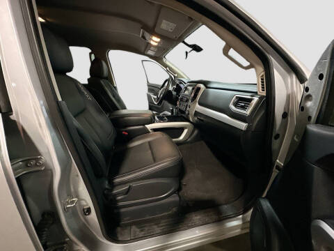 2019 Nissan Titan PRO-4X