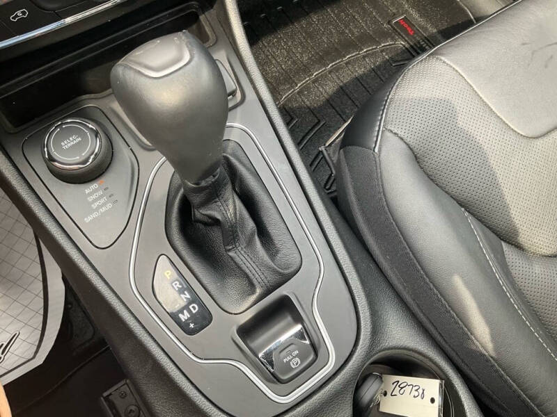 2021 Jeep Cherokee 80th Anniversary Edition