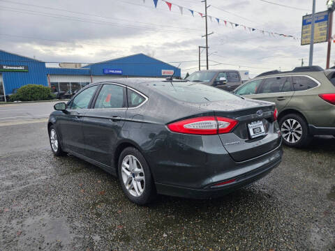 2015 Ford Fusion SE