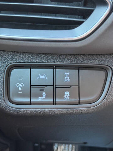 2019 Hyundai Santa Fe SE 2.4L