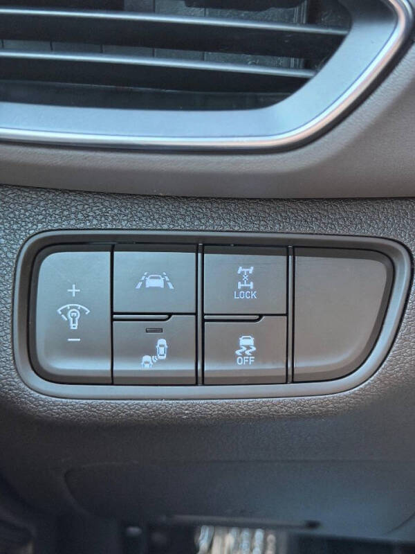 2019 Hyundai Santa Fe SE 2.4L