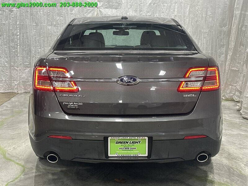 2015 Ford Taurus SEL