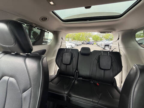 2017 Chrysler Pacifica Limited