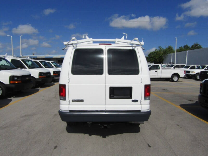 2007 Ford Econoline Van Commercial photo 6