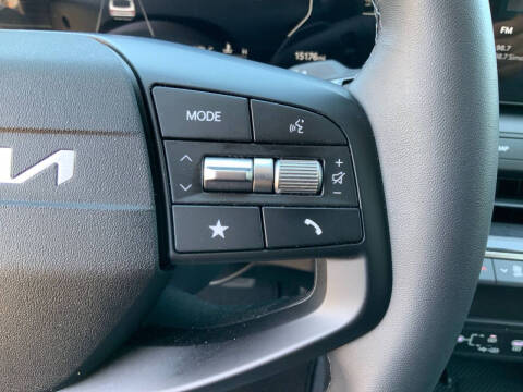2025 Kia K4 EX