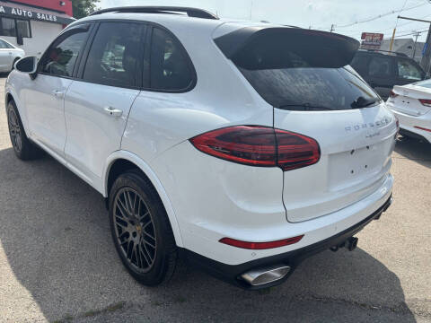 2018 Porsche Cayenne Platinum Edition