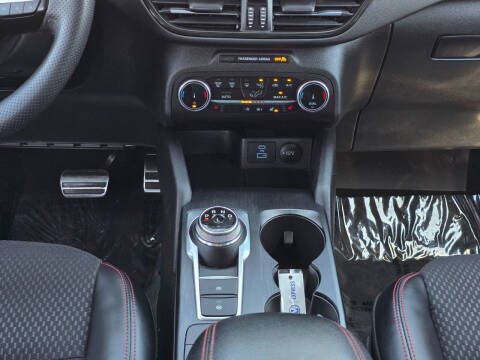 2023 Ford Escape Hybrid ST-Line Select