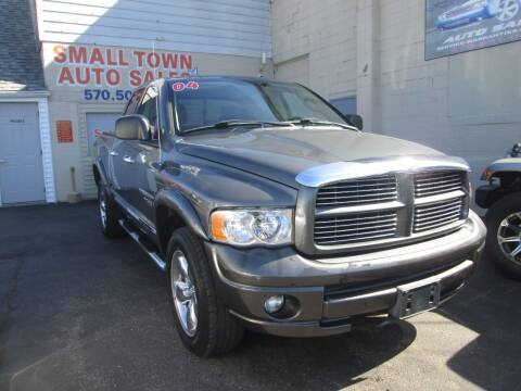 2004 Dodge Ram 1500 for sale at Small Town Auto Sales in Hazleton PA