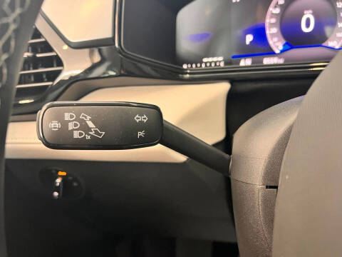 2025 Volkswagen Taos S