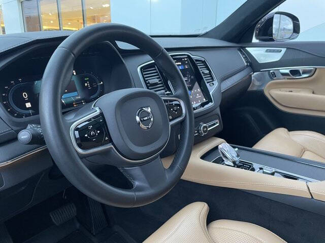 2023 Volvo XC90 Recharge T8 Ultimate Bright Theme 7P