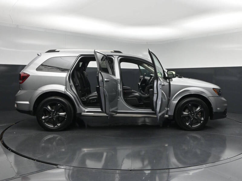 2020 Dodge Journey Crossroad