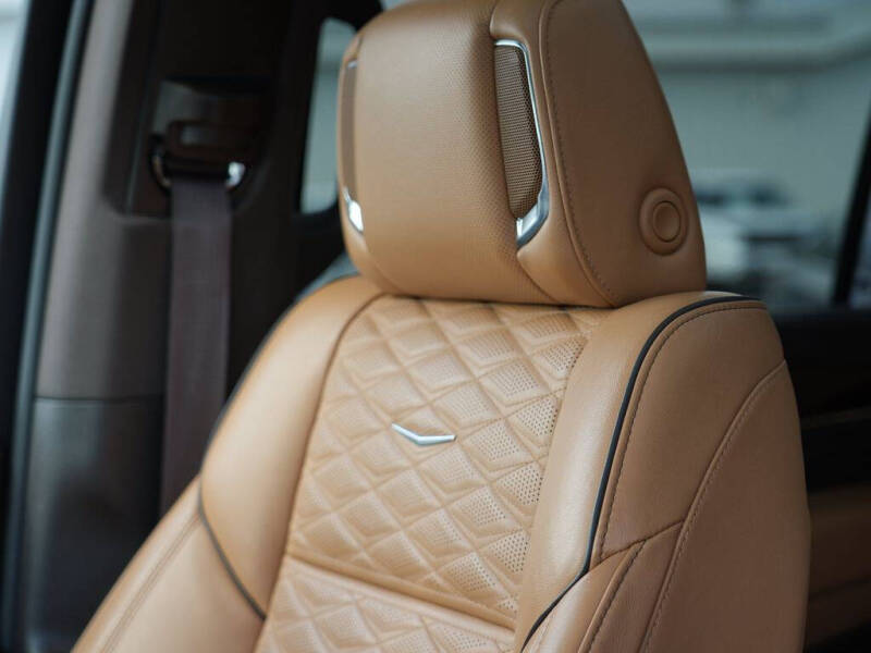 2022 Cadillac Escalade ESV Premium Luxury