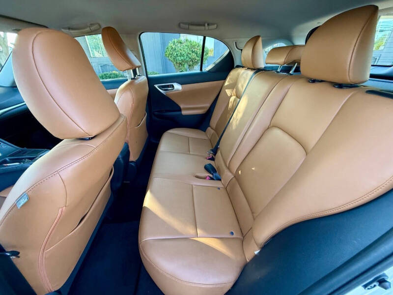2012 Lexus CT 200h