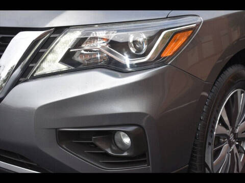 2019 Nissan Pathfinder SL