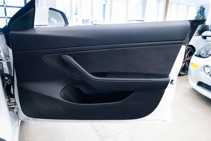 2019 Tesla Model 3 Mid Range