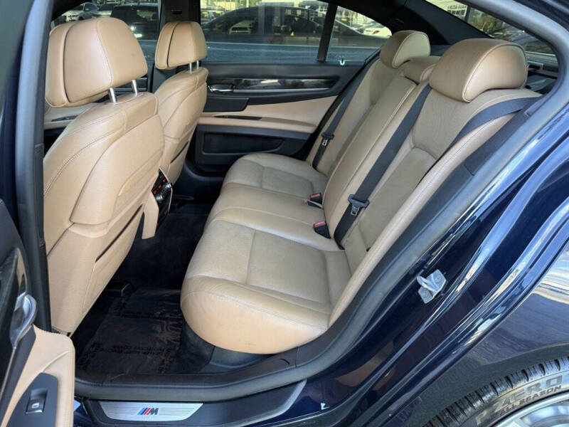 2015 BMW 7 Series 740i