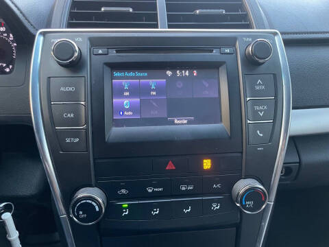 2017 Toyota Camry SE