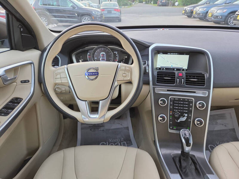 2015 Volvo XC60 T5 Premier