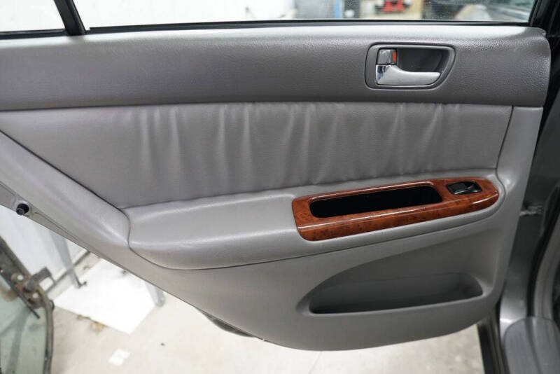2004 Toyota Camry