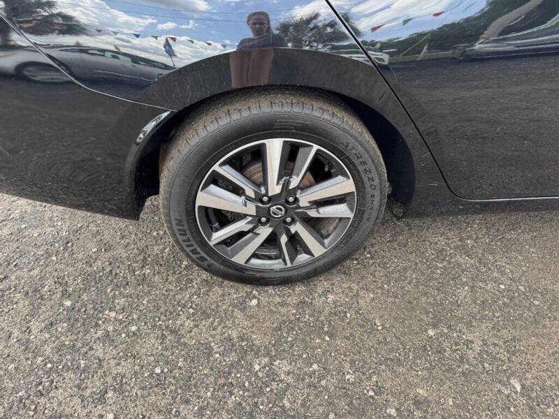 2021 Nissan Versa SV