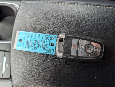 2019 Ford Fusion Hybrid SE