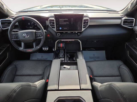 2025 Toyota Sequoia SR5