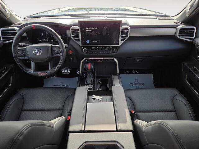 2025 Toyota Sequoia SR5