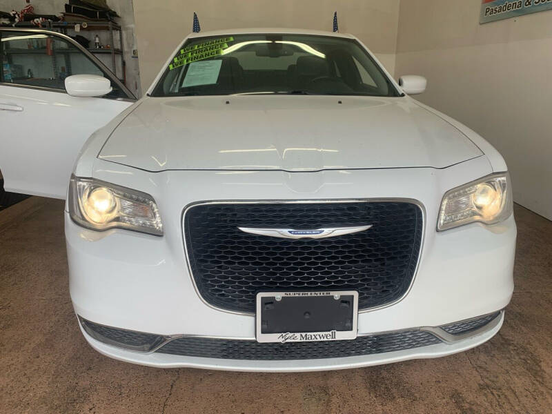 2018 Chrysler 300 Touring